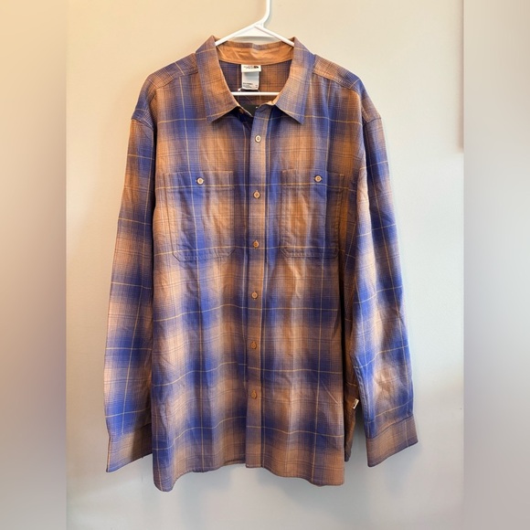 North Face Men's Blue and Tan Plaid Button-Up Shirt Size XXL